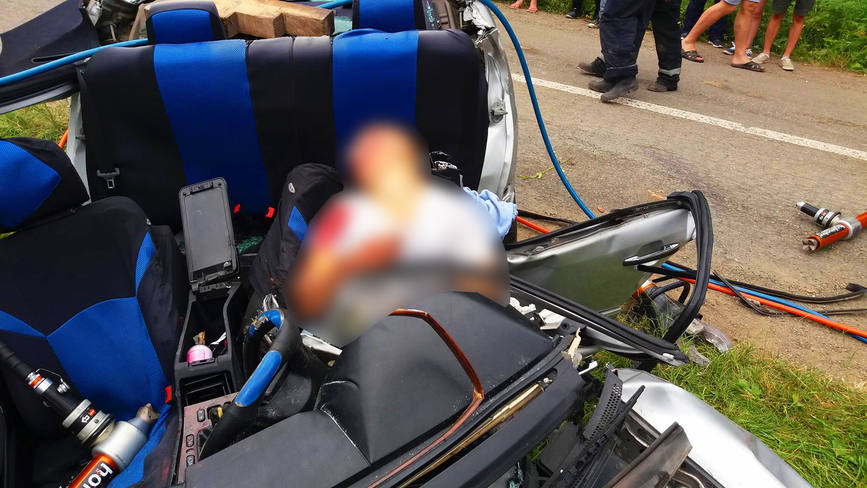 Un tanar de 17 ani a decedat  altul este in coma  in urma unui accident rutier | imaginea 1