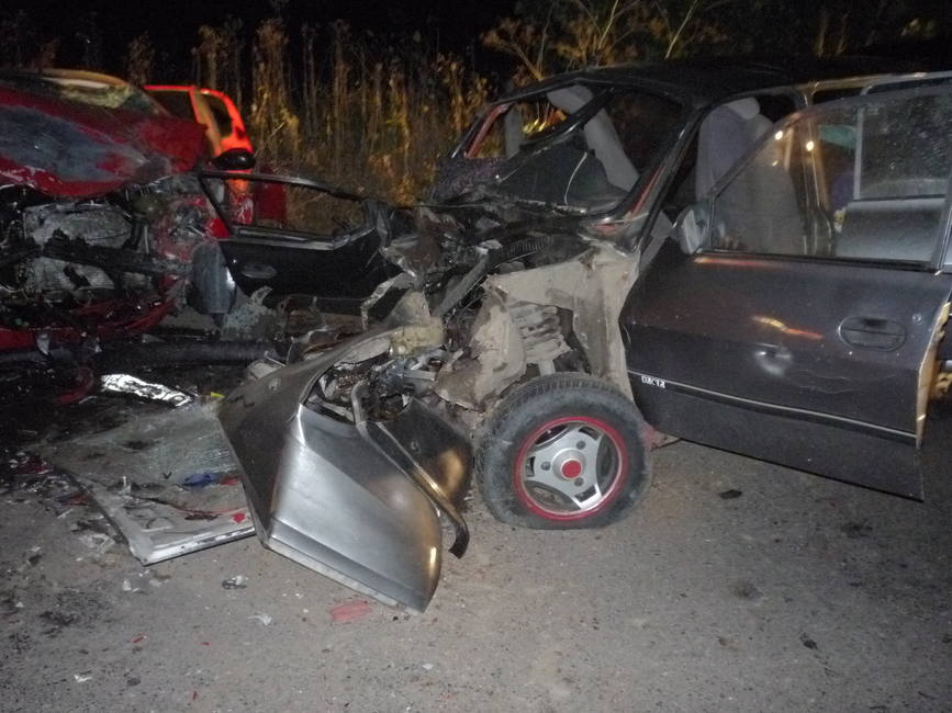 Un mort si 8 raniti in urma unui accident rutier | imaginea 1