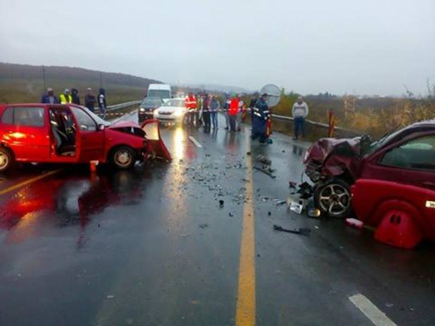Accident rutier soldat cu doi raniti pe DN 7 | imaginea 1