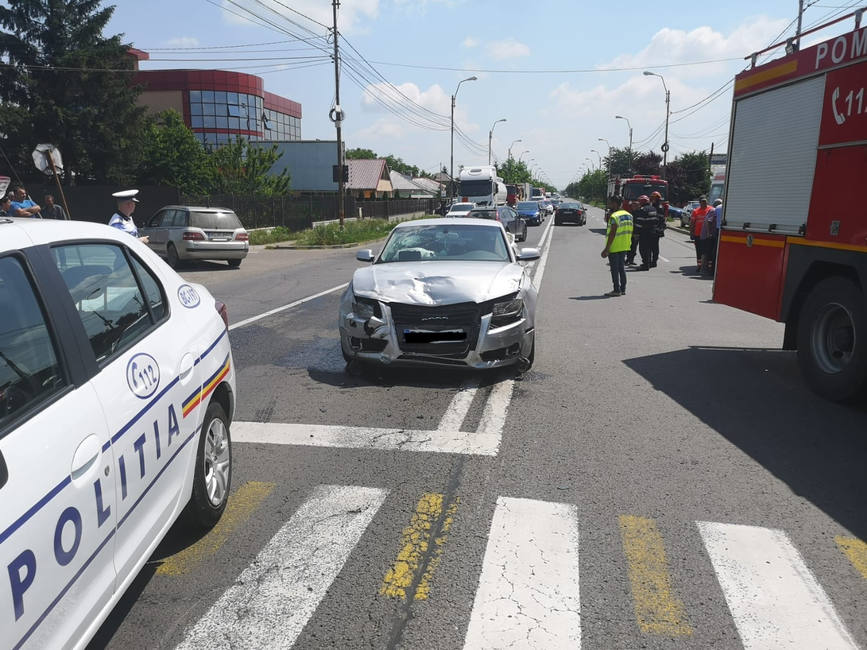 Accident pe strada Calea Romanului  municipiul Bacau | imaginea 1