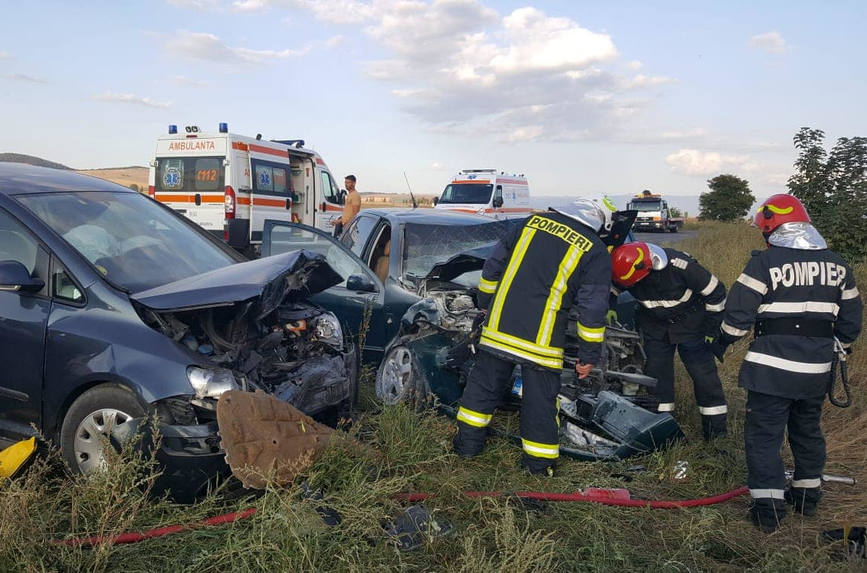 7 persoane implicate intr un accident rutier | imaginea 1