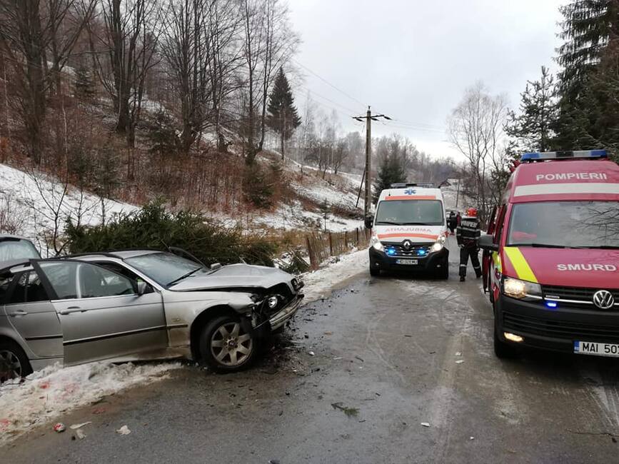 Accident rutier cu 3 raniti in Petrosani | imaginea 1