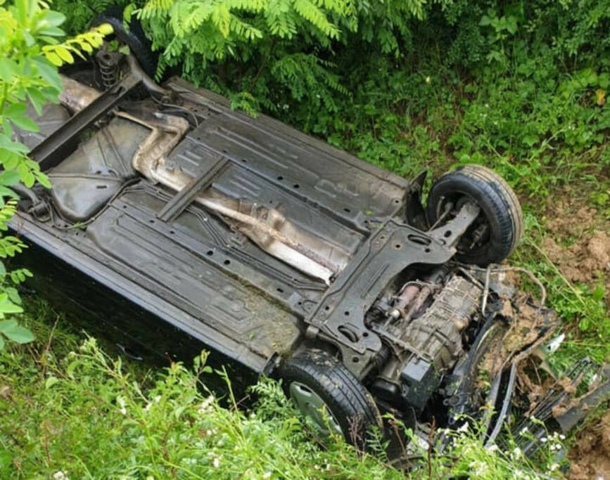 Interventie la un accident rutier  soferita s a autoevacuat | imaginea 1