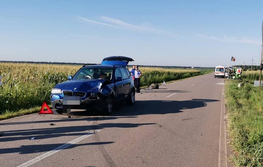 Doua autoturisme si 7 persoane  implicate intr un accident rutier | imaginea 1