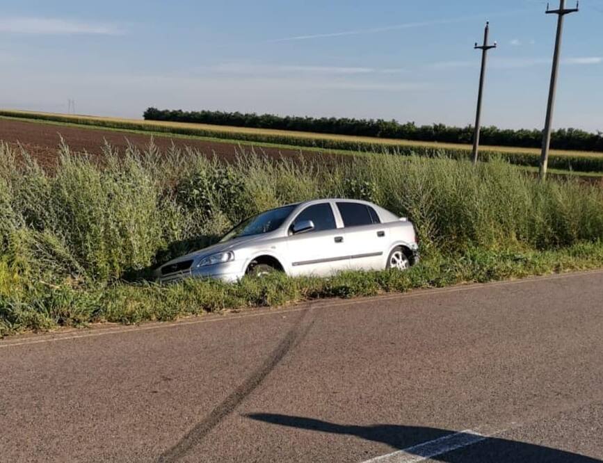 Doua autoturisme si 7 persoane  implicate intr un accident rutier | imaginea 2