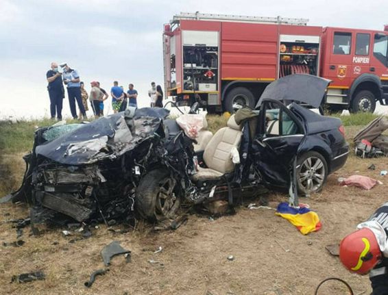 Fetita de 10 ani decedata intr un grav accident rutier | imaginea 1