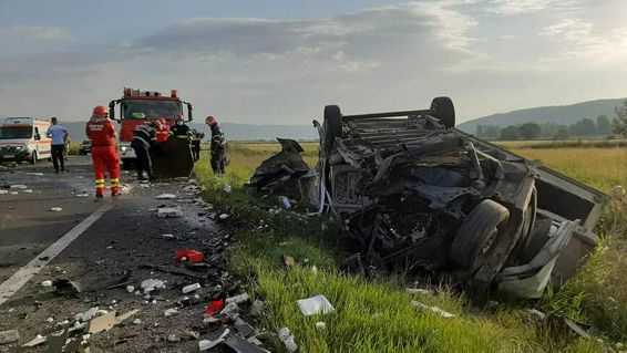 Accident rutier grav soldat cu un decedat si un ranit grav | imaginea 1