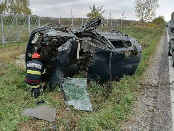 Asigurare de zona la un accident rutier intre o autoutilitara si un autoturism | imaginea 1