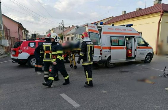Biciclist accidentat de un autocamion in Radauti | imaginea 1
