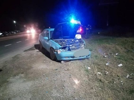 Doua autoturisme si cinci persoane implicate intr un accident rutier | imaginea 1