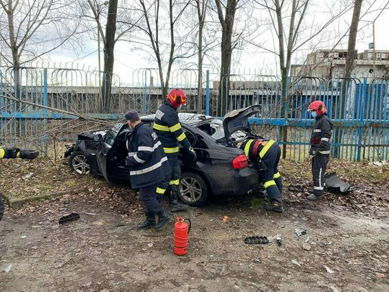 Marti neagra cu interventii la accidente rutiere | imaginea 1