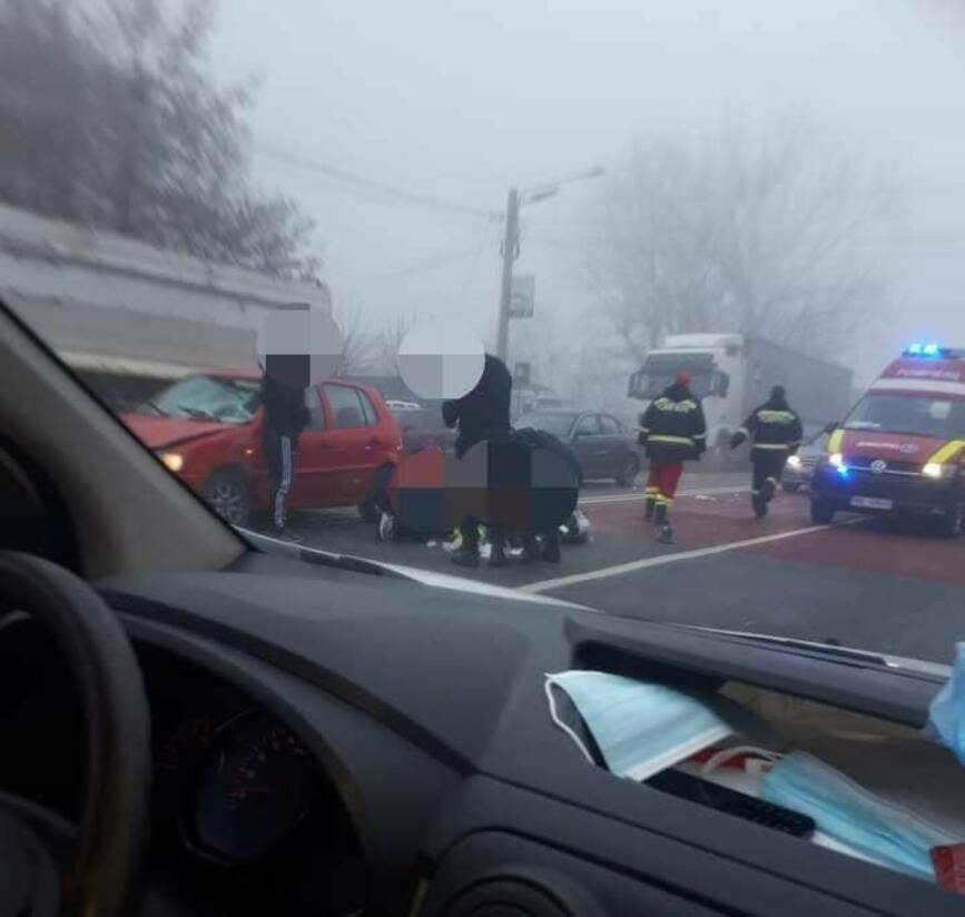 Doi pietoni au devenit victimele unui accident rutier in Craiova | imaginea 1