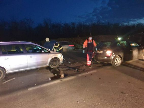 Minora de 16 ani victima intr un accident rutier intre doua autoturisme | imaginea 1