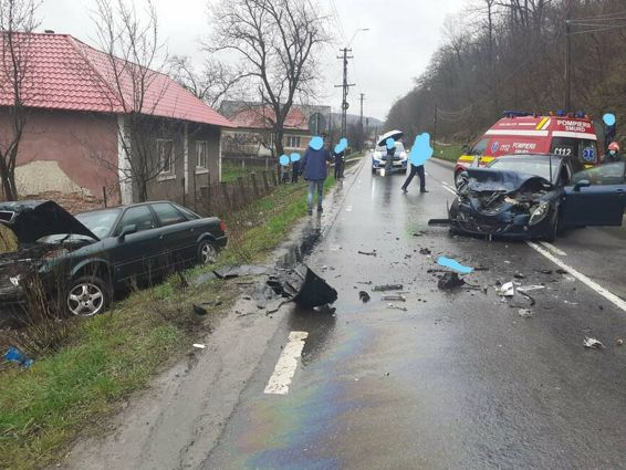 Au intervenit la doua accidente rutiere intr un interval de doua ore | imaginea 1