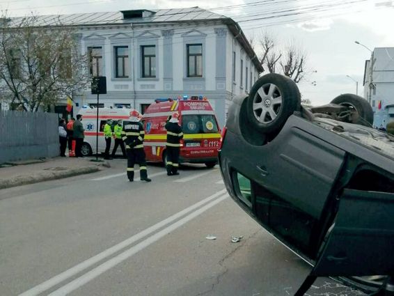 Doua victime rezultate in urma unui accident rutier in Targoviste | imaginea 1