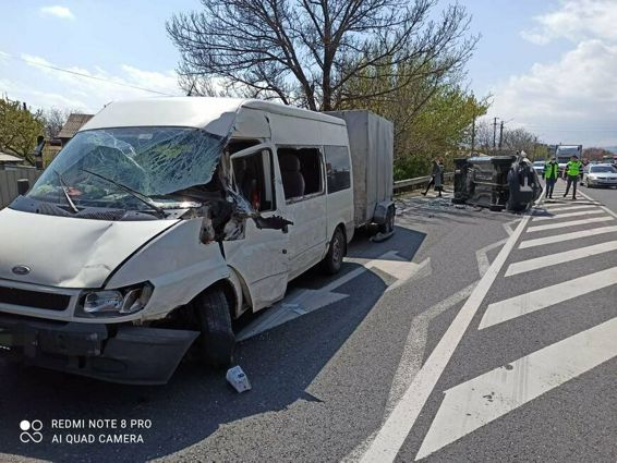 Persoana ranita grav in urma unui accident rutier | imaginea 1