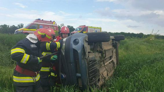 Doua accidente rutiere gestionate intr un interval de cateva ore | imaginea 1