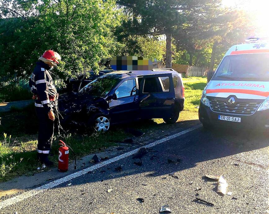 Doua victime au rezultat in urma coliziunii dintre doua masini | imaginea 1