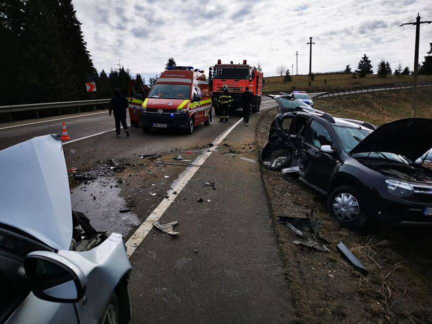 Teribil accident rutier pe raza comunei Poiana Stampei | imaginea 1