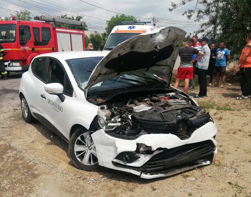 Trei accidente rutiere  gestionate pe raza judetului Ialomita | imaginea 1