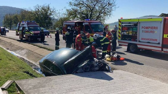 Accident rutier cu trei victime | imaginea 1