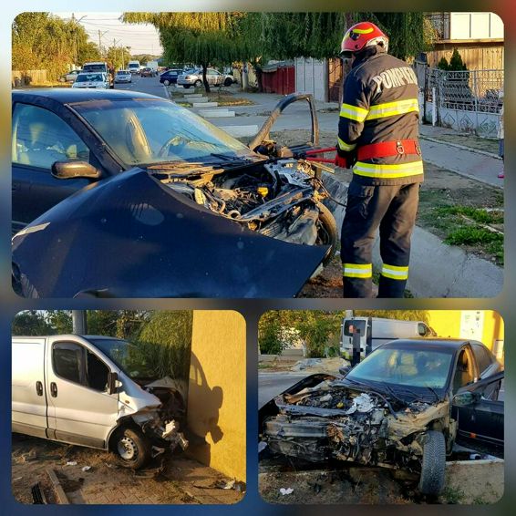 Impact intre un microbuz si un autoturism cu trei victime | imaginea 1