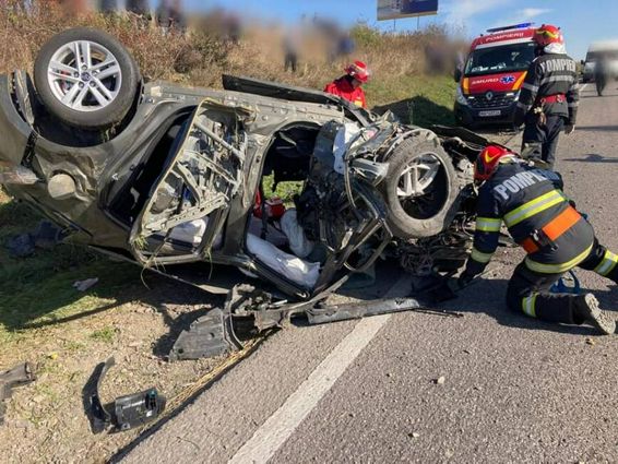 Un barbat si a pierdut viata in urma unui grav accident rutier | imaginea 1