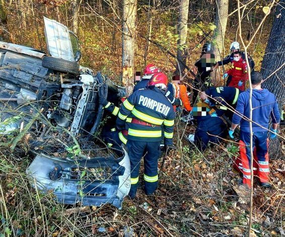 Accident rutier pe autostrada A1 Cinci persoane au necesitat ingrijiri medicale | imaginea 1