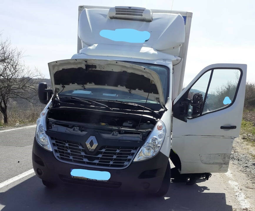 Adult si minor  victime intr un accident rutier | imaginea 2