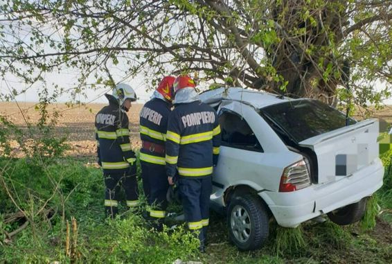 Doua accidente rutiere in urma carora au rezultat 5 victime | imaginea 1