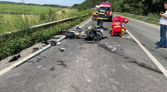 Accident rutier grav soldat cu ranirea a doua persoane | imaginea 1