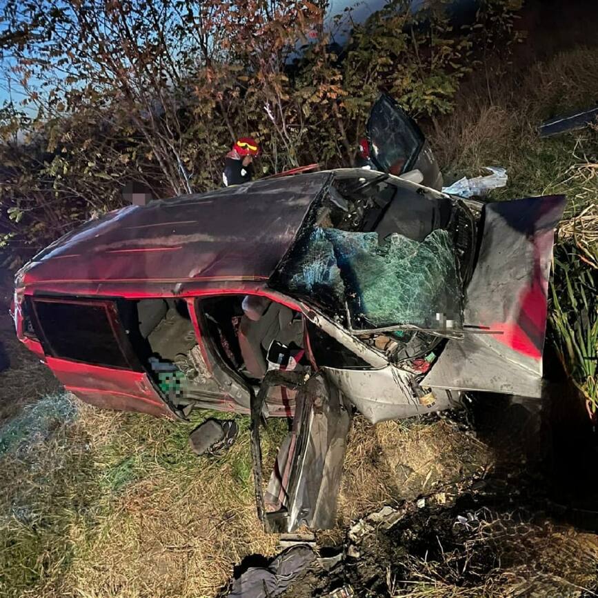 Doua victime decedate si patru ranite  in urma unui tragic accident rutier | imaginea 1