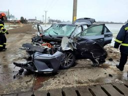 O persoana a decedat si alte patru au fost ranite intr un accident rutier | imaginea 1