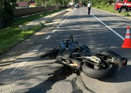 Un mort si doua persoane ranite in urma unui accident rutier | imaginea 1