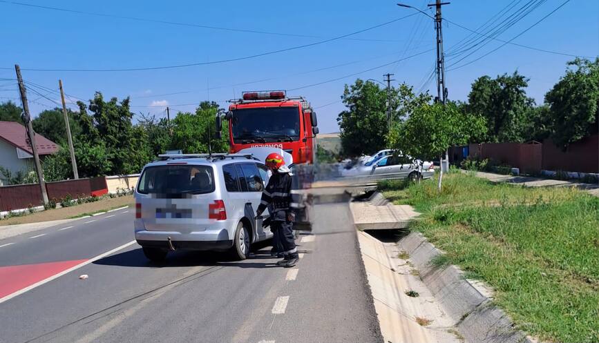 Trei masini avariate  intr un accident in lant | imaginea 1