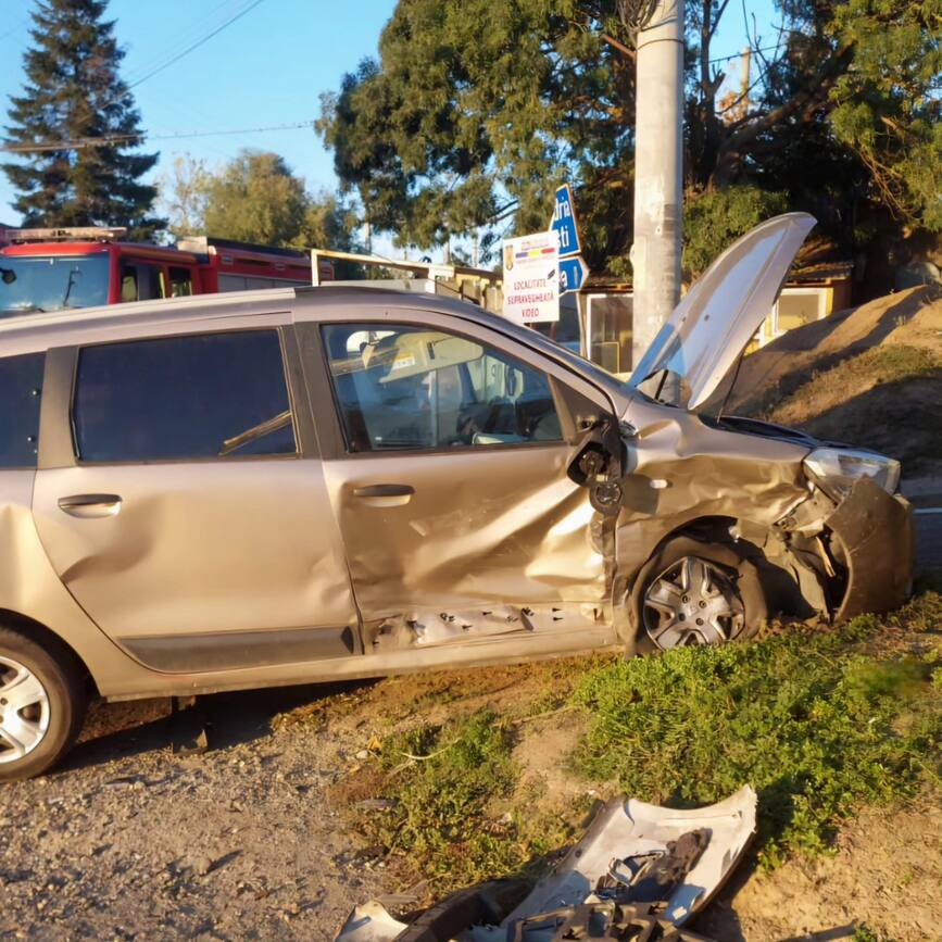 Accident cu victime  in urma impactului intre doua masini | imaginea 1