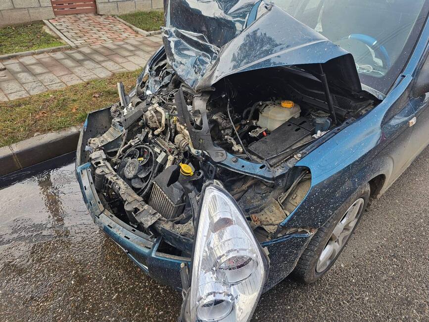 A ajuns la spital  in urma unui accident rutier | imaginea 1