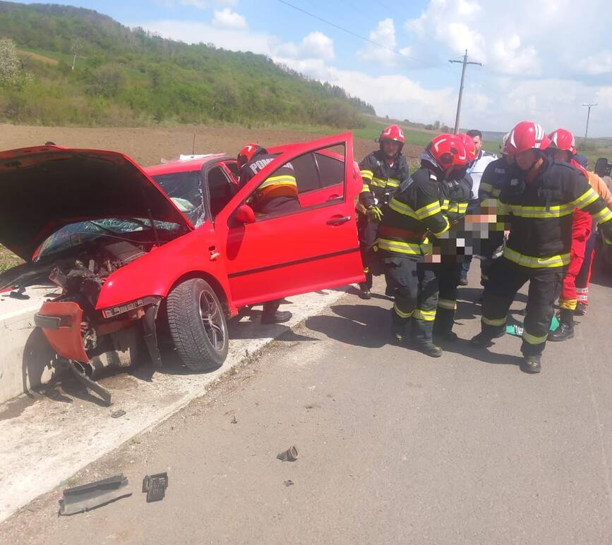 Grav accident   o victima decedata  trei au fost ranite | imaginea 1