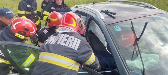 Accident rutier soldat cu doua victime | imaginea 1