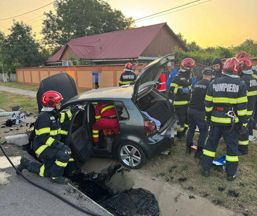 Accident rutier grav soldat cu patru victime | imaginea 1