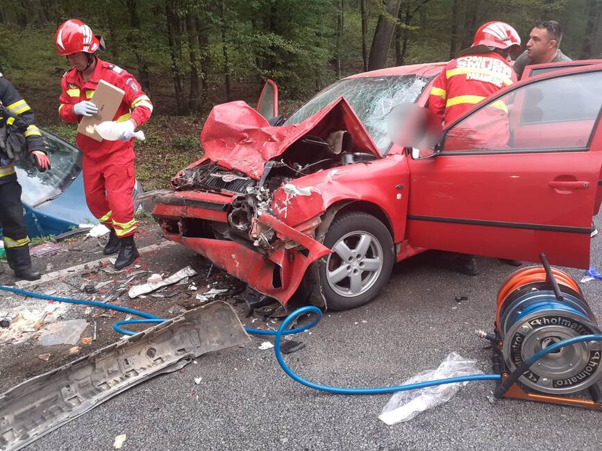 Tragic accident rutier soldat cu morti si raniti | imaginea 1