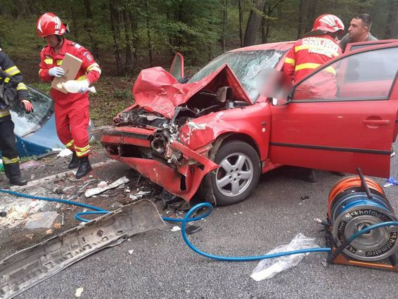 Tragic accident rutier soldat cu morti si raniti | imaginea 1