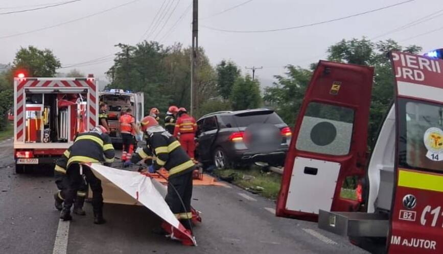 Interventie la un grav accident rutier | imaginea 2