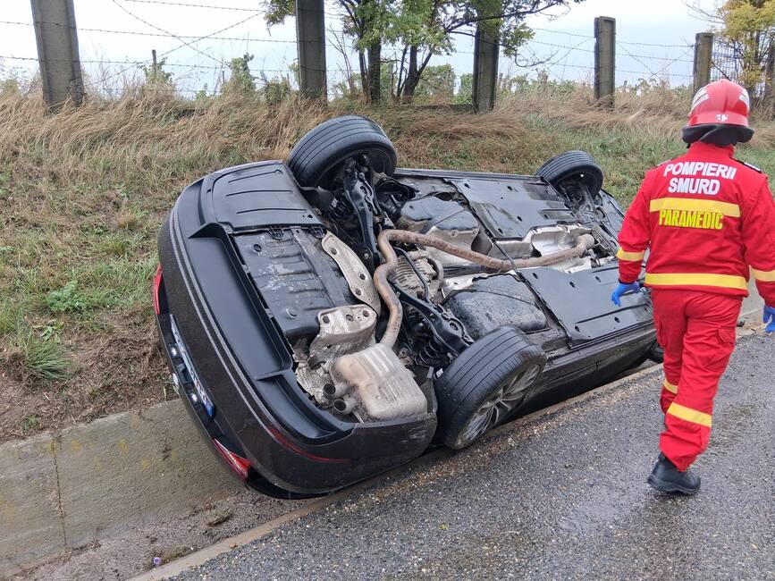 Accident rutier la iesirea din Husi | imaginea 2