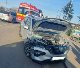 Accident rutier fara victime pe o strada din Sfantu Gheorghe | imaginea 1