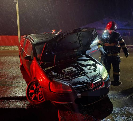 Accident rutier gestionat de pompierii botosaneni | imaginea 1