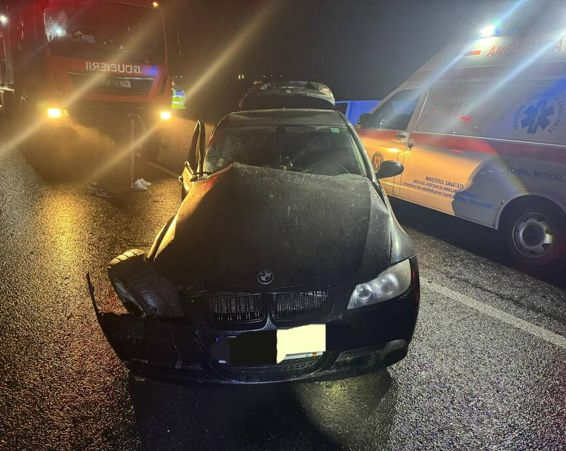 Impact intre o masina si o autoutilitara | imaginea 1