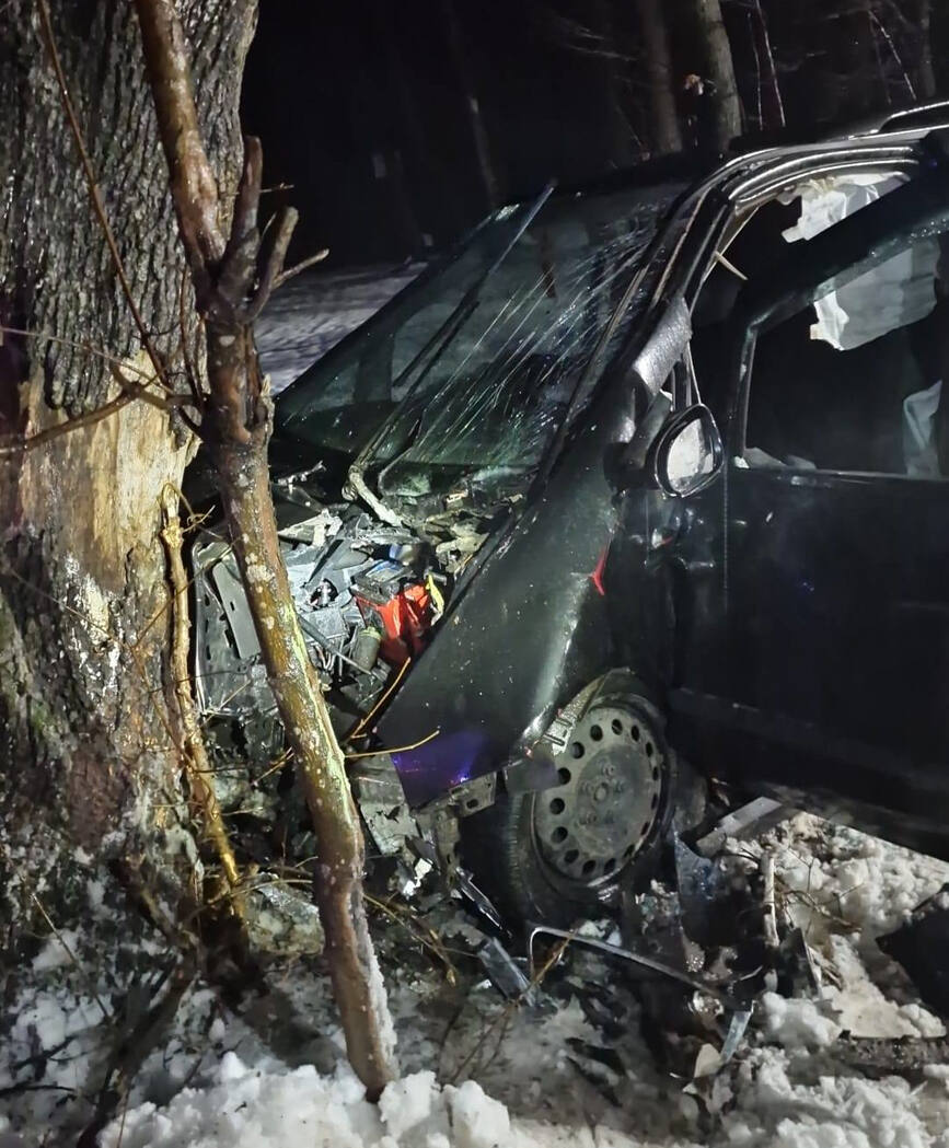 Sapte raniti intr un grav accident rutier | imaginea 2