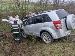 Interventie de urgenta la un accident rutier | imaginea 1