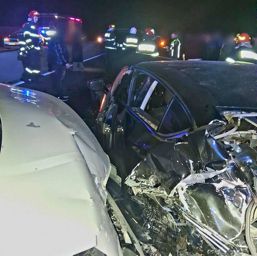 Carambol intre patru autovehicule soldat cu o victima | imaginea 1